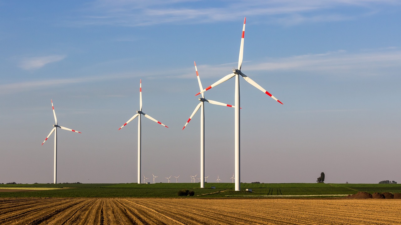entdecken sie alles rund um die energiewende: aktuelle entwicklungen, nachhaltige lösungen und wie die umstellung auf erneuerbare energien die zukunft gestaltet. informieren sie sich jetzt über chancen und herausforderungen der energy transition.